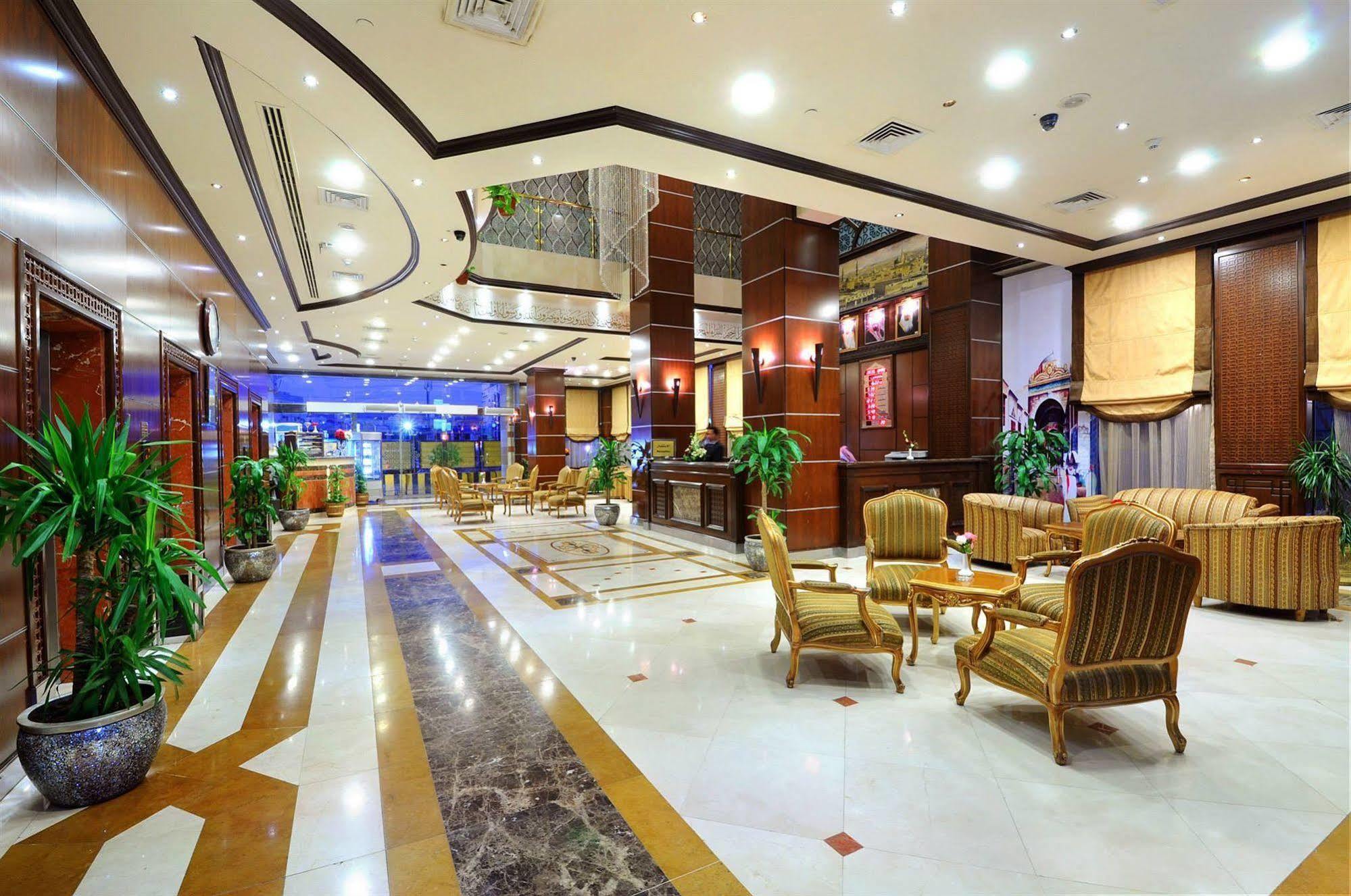 Zowar International 4*