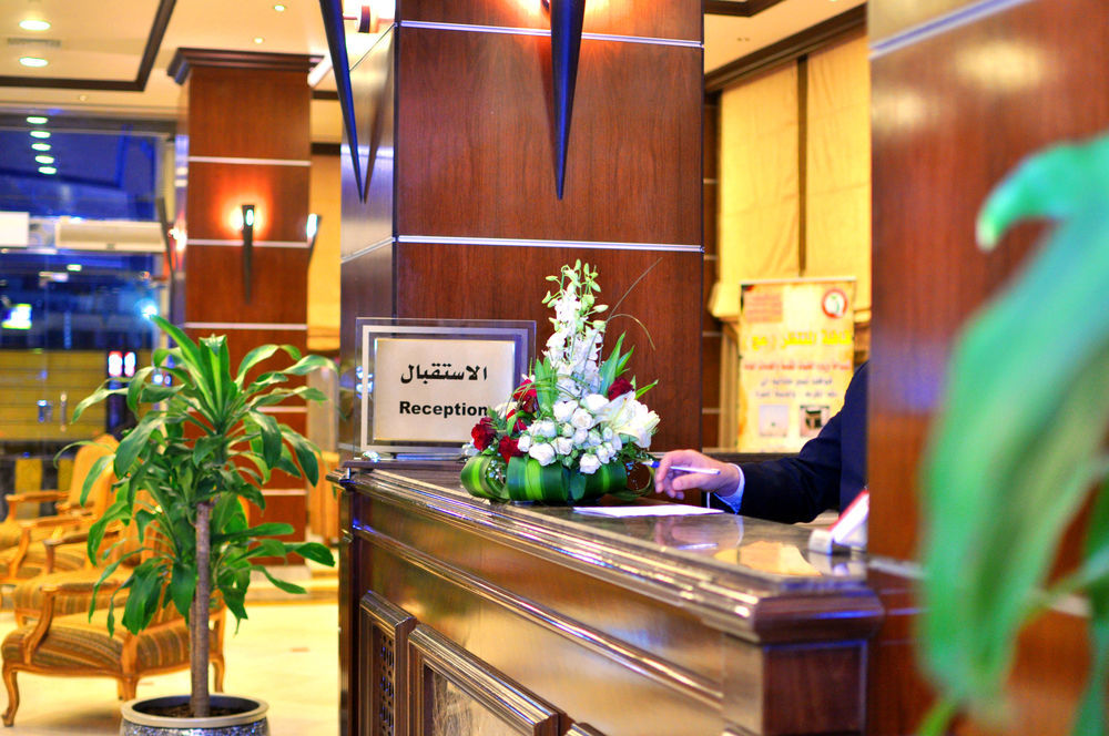 Hotel Zowar International