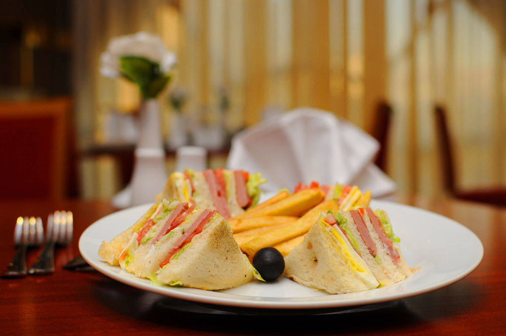 Hotel Zowar International 4*